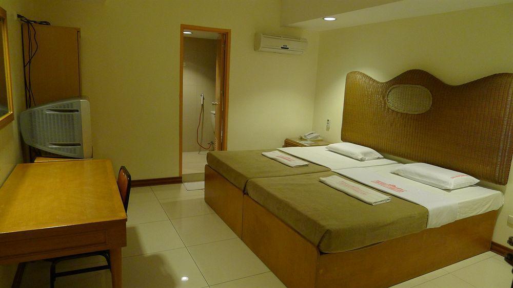 Cebuview Tourist Inn Exteriör bild