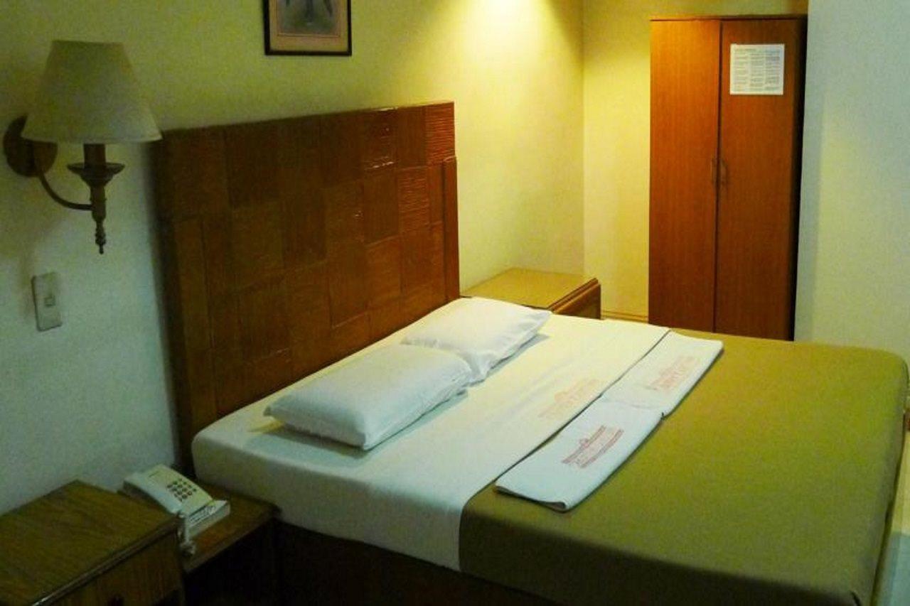 Cebuview Tourist Inn Exteriör bild