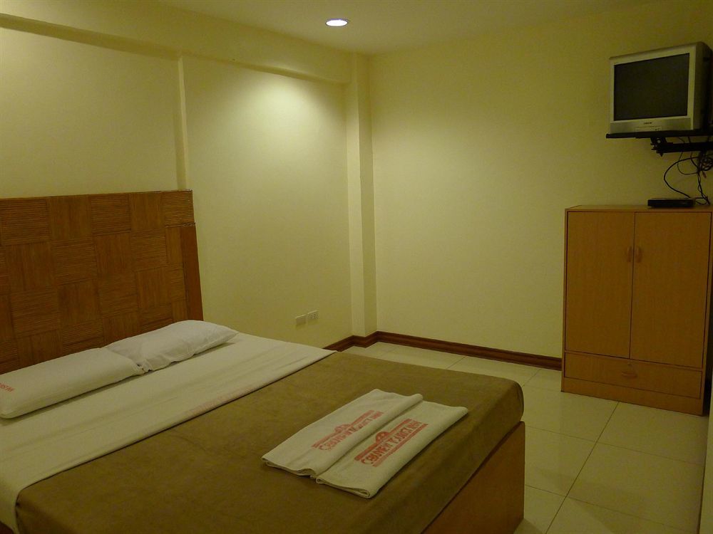Cebuview Tourist Inn Exteriör bild